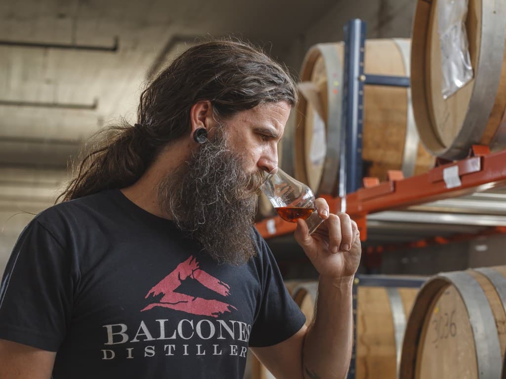 Head Distiller Jared Himstedt